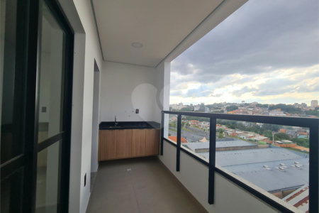 Apartamento à venda com 3 quartos, sendo 1 suíte,  em Jardim Refúgio, Sorocaba, SP