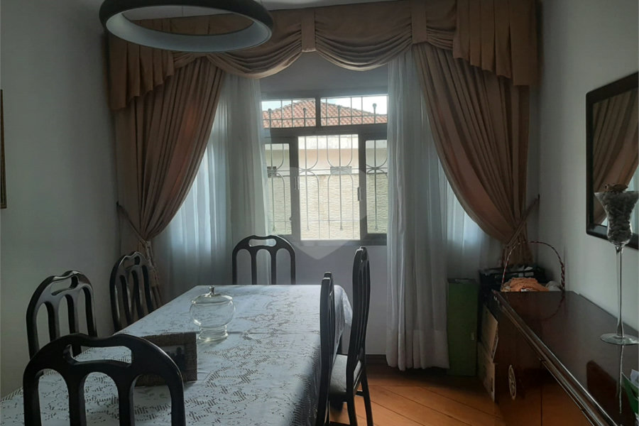 Sobrado à venda com 4 quartos, sendo 2 suítes, em Tremembé, São Paulo, SP