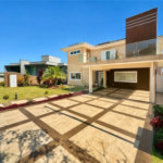 Casa à venda com 3 suítes no condomínio Golf Village, Carapicuíba - SP
