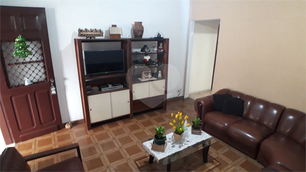 Casa Térrea à venda com 5 quartos, sendo 2 suítes,  em Parada Inglesa, São Paulo, SP