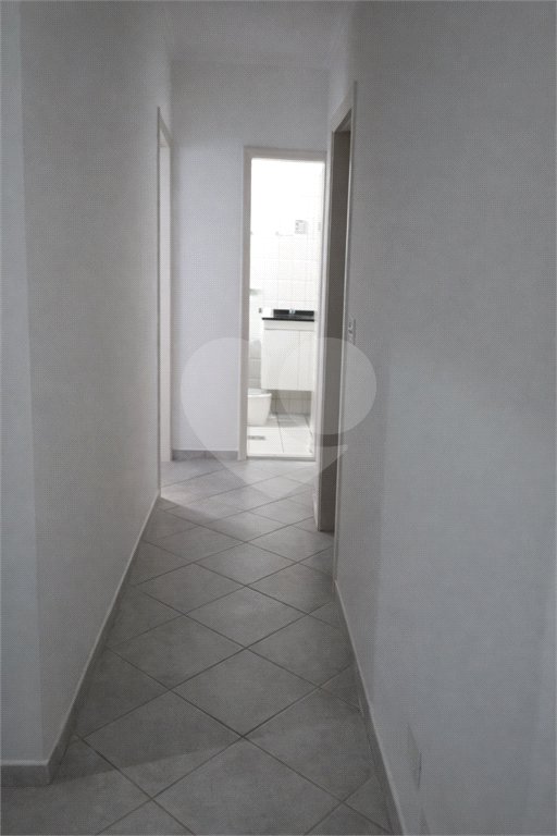 Apartamento à venda com 3 quartos, sendo 1 suíte,  em Enseada, Guarujá, SP