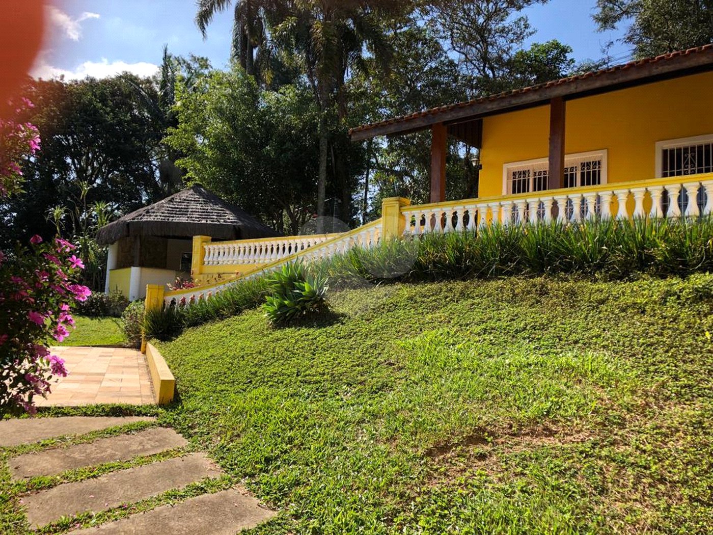 Casa Térrea à venda com 4 quartos, sendo 2 suítes, em Roseira, Mairiporã, SP