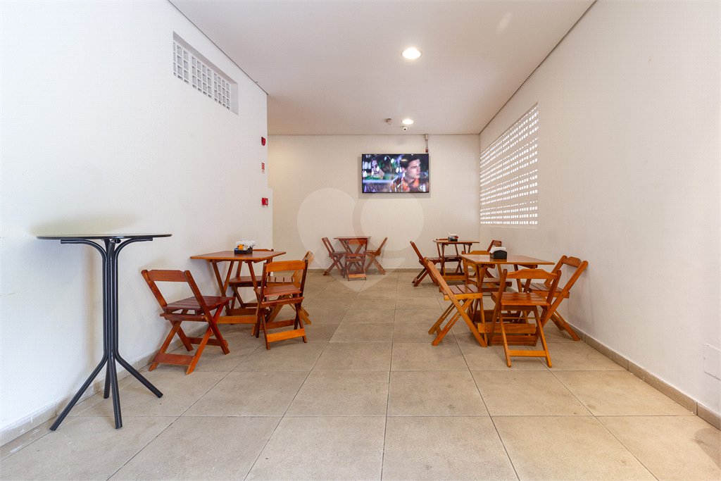Apartamento à venda com 3 suítes em Parque Reboucas, São Paulo, SP