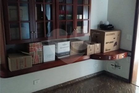 Apartamento à venda com 4 quartos, sendo 2 suítes, em Vila Monumento, São Paulo, SP