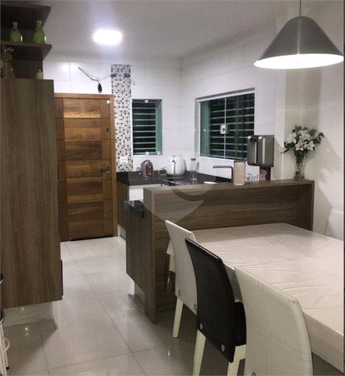 Sobrado à venda com 3 quartos, sendo 2 suítes, em Tremembé, São Paulo, SP