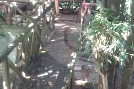 Sítio à venda com 8 quartos, sendo 3 suítes,  em Monte Alegre, Vinhedo, SP
