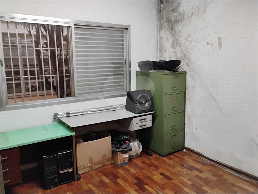 Espaçosa casa à venda na Vila Mascote