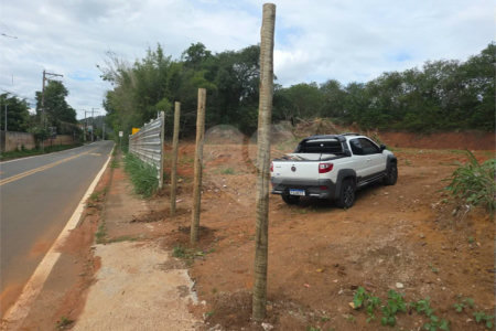 Terreno em Atibaia com 3.000 metros para locação, ótimo para transportadora, pátio de veículos, mecânica pesada