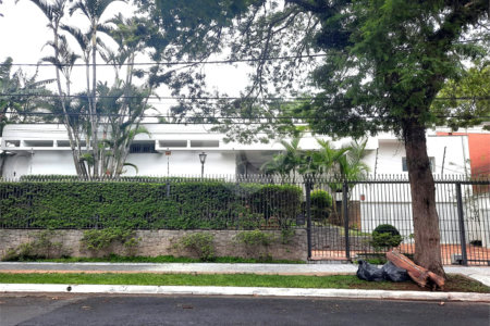 Casa para alugar com 4 quartos, sendo 2 suítes,  em Alto da Boa Vista, São Paulo, SP