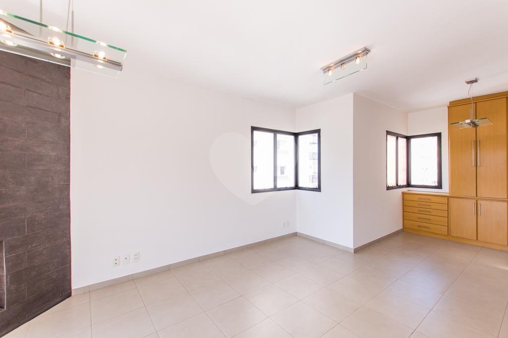 Apartamento à venda com 3 quartos, sendo 2 suítes, em Cidade Monções, São Paulo, SP