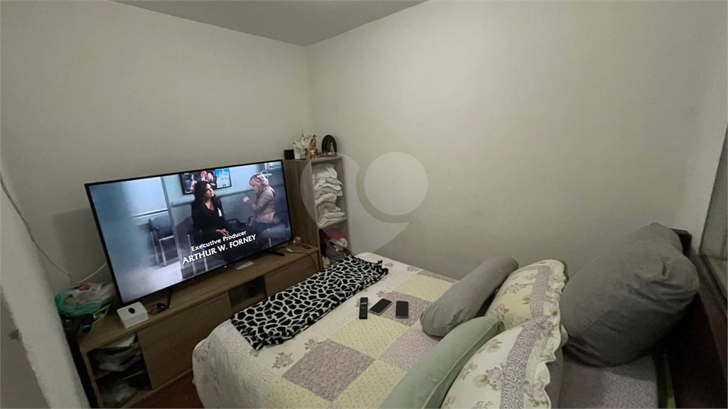 Sobrado à venda com 3 quartos em Jardim Laila, Embu das Artes, SP