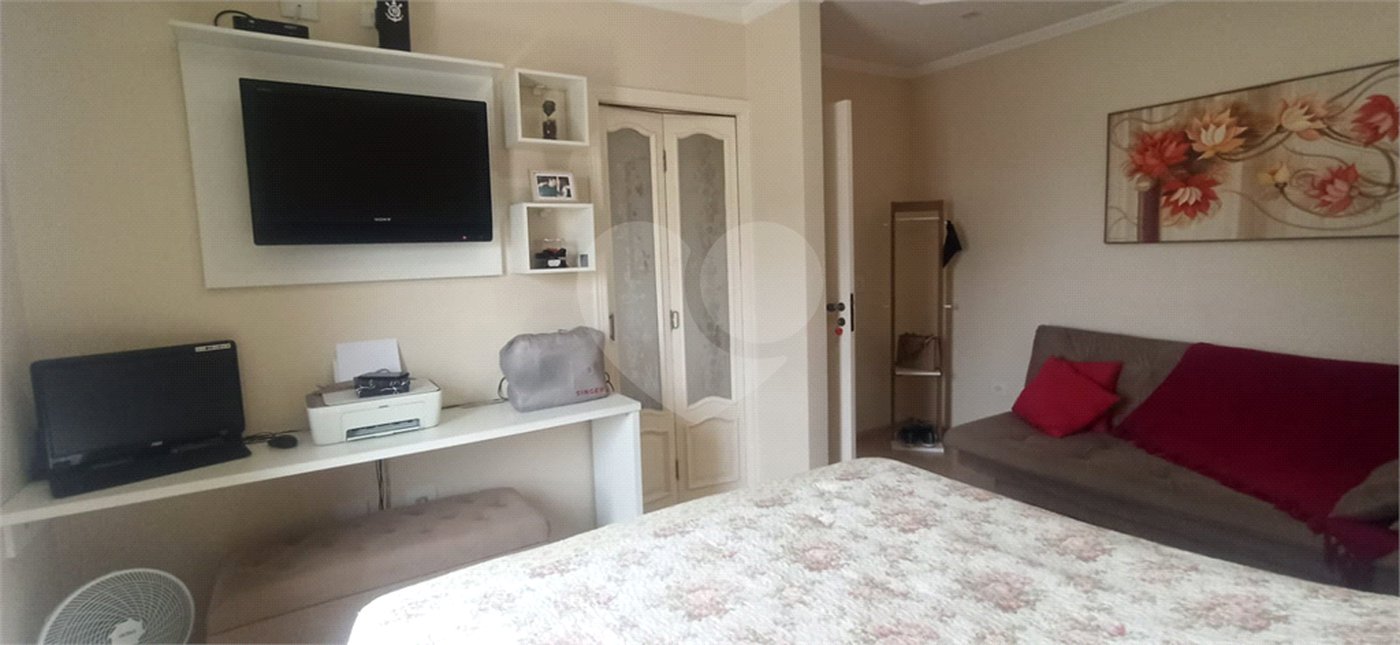 Sobrado à venda com 3 suítes em Vila Mazzei, São Paulo, SP