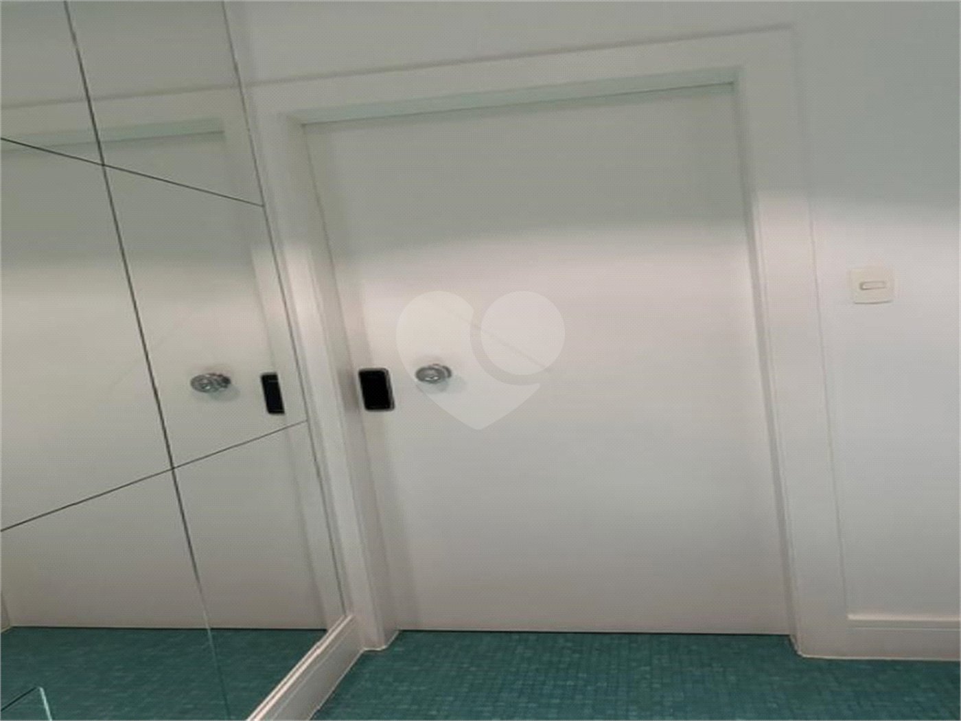 Apartamento à venda com 3 quartos, sendo 1 suíte,  em Cerqueira César, São Paulo, SP