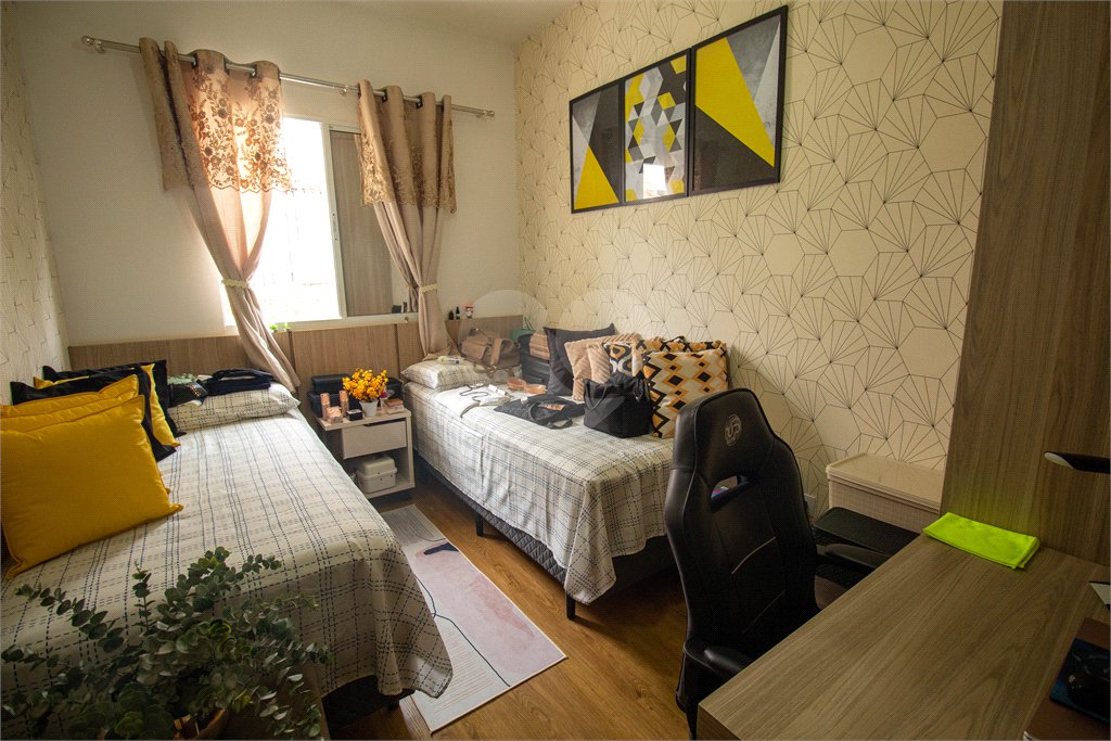 Casa à venda com 3 quartos, sendo 1 suíte, no condomínio Village Christian, São Roque - SP