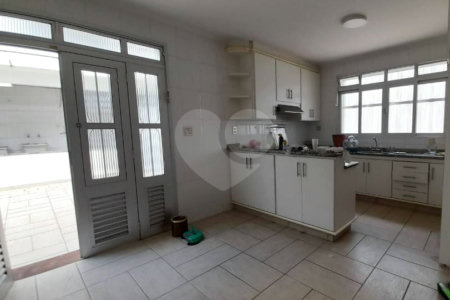 Sobrado à venda com 5 quartos em Jardim São Paulo(zona Norte), São Paulo, SP