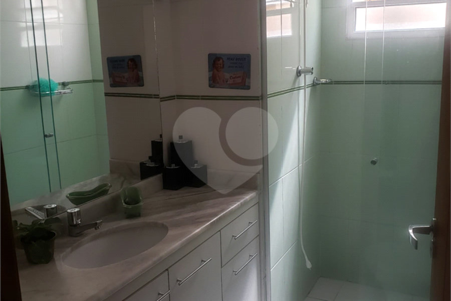 Sobrado à venda com 3 quartos, sendo 1 suíte, em Tremembé, São Paulo, SP