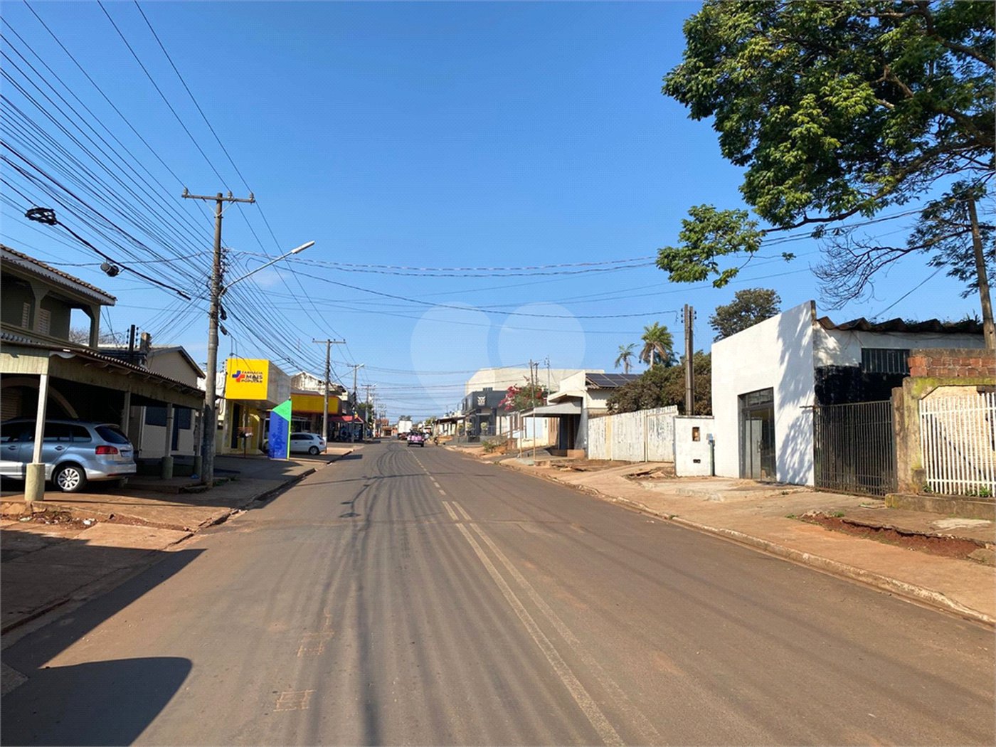 Salão à venda com 3 quartos, sendo 1 suíte, em Vila Áurea, Ponta Porã, MS