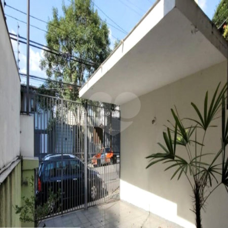 Casa à venda com 3 quartos, sendo 1 suíte, em Jardim Brasil (zona Sul), São Paulo, SP