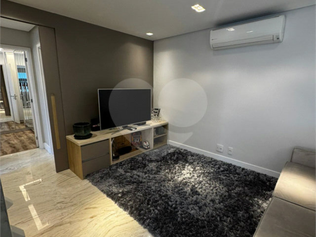 Apartamento à venda com 2 quartos, sendo 1 suíte,  em Mooca, São Paulo, SP