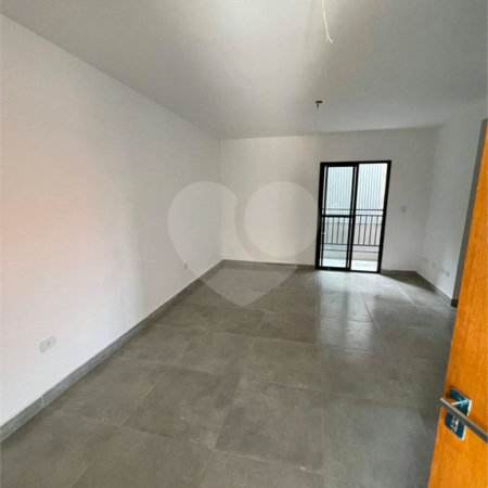 Casa à venda com 3 quartos, sendo 1 suíte, no condomínio Residencial Calegari, São Paulo - SP