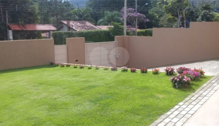 Casa à venda com 3 quartos, sendo 1 suíte,  em Loteamento Jardim Solares, Atibaia, SP