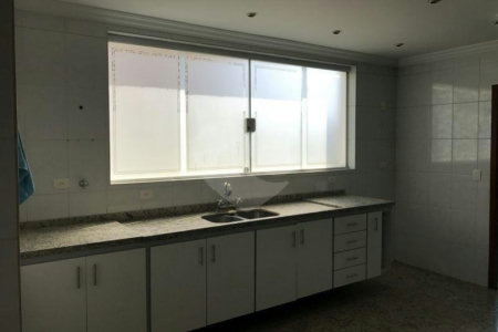 Sobrado à venda com 5 quartos, sendo 4 suítes, em Jardim Franca, São Paulo, SP