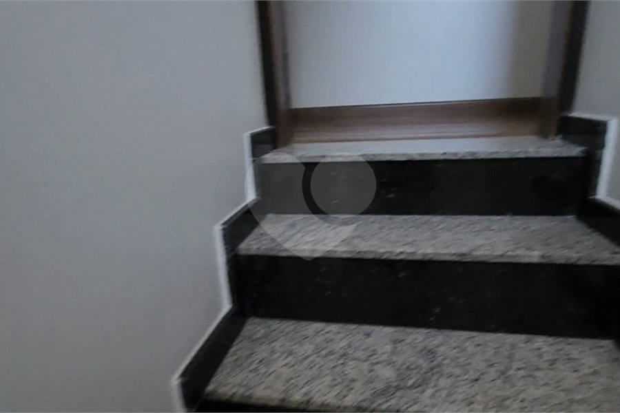Casa à venda com 4 quartos, sendo 1 suíte, em Parada Inglesa, São Paulo, SP