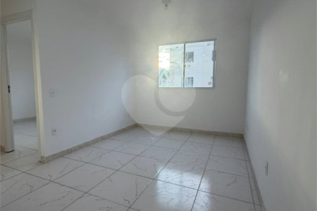 Apartamento à venda com 2 quartos em Guaratiba, Rio de Janeiro, RJ