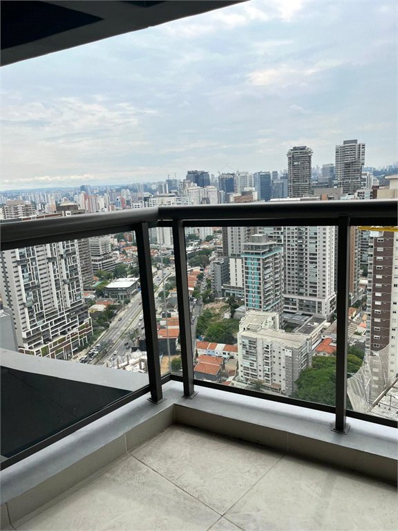 Apartamento à venda com 1 quarto em Santo Amaro, São Paulo, SP