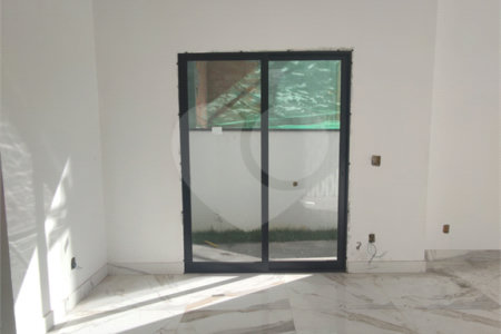 Casa à venda com 3 suítes no condomínio Aruã Brisas, Mogi das Cruzes - SP