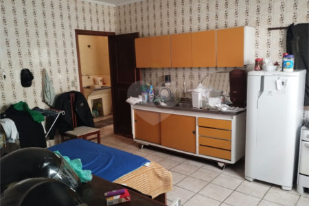 Sobrado à venda com 7 quartos, sendo 6 suítes, em Aclimação, São Paulo, SP