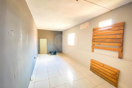 Casa à venda com 3 quartos em Vila Mazarino, Itapetininga, SP