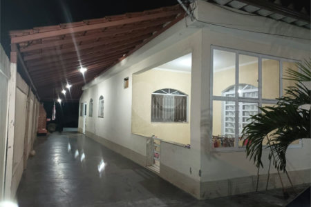 Casa à venda com 4 quartos em Santa Cruz, Rio de Janeiro, RJ