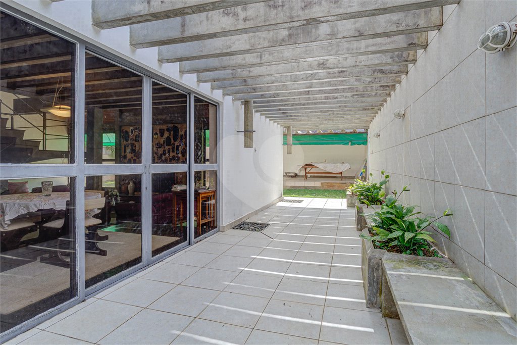 Casa à venda com 3 suítes em Interlagos, São Paulo, SP
