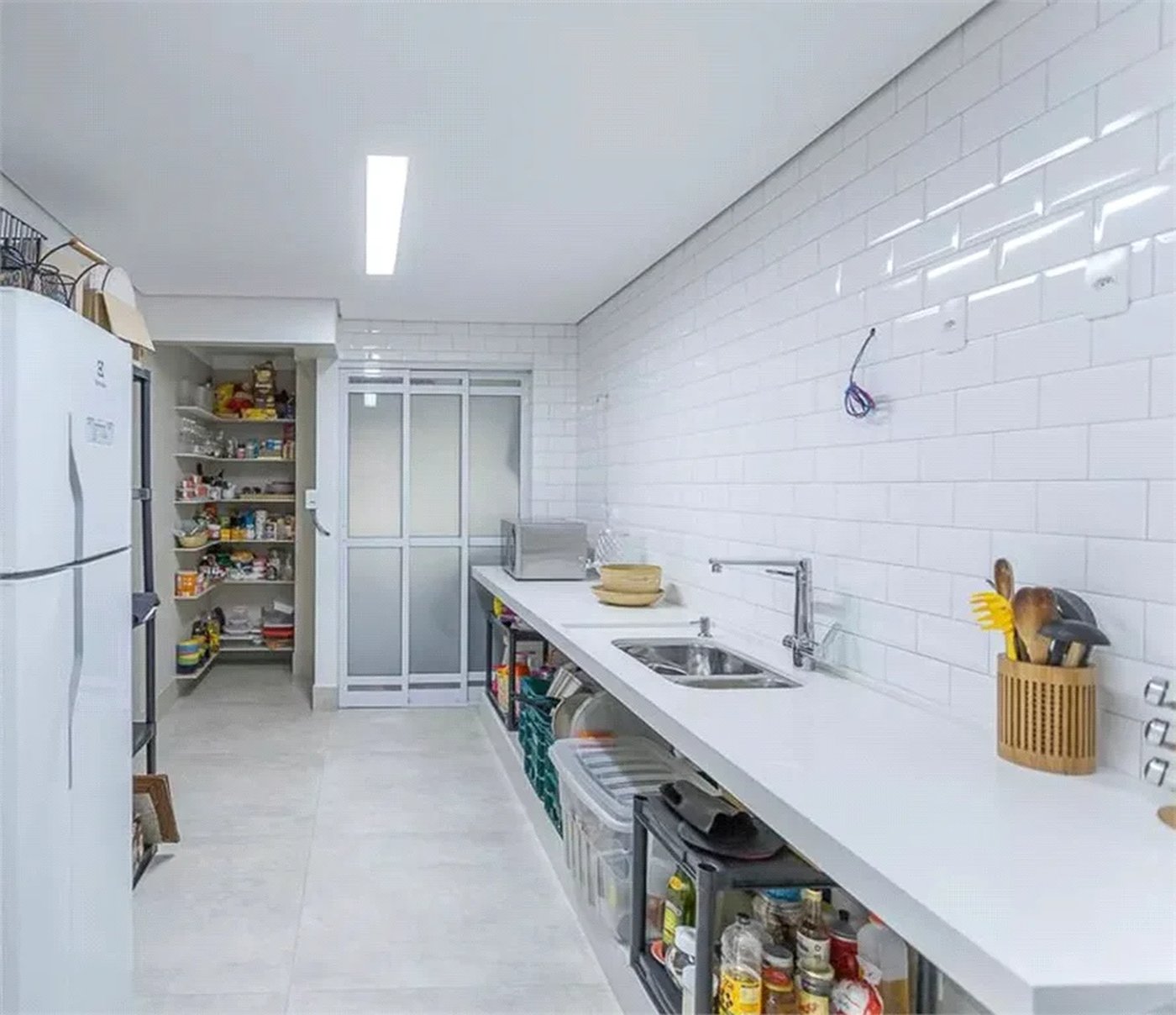 Apartamento à venda com 3 quartos, sendo 1 suíte, em Vila Anastácio, São Paulo, SP