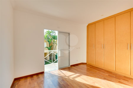 Casa para alugar com 4 quartos, sendo 2 suítes, no condomínio Cassiano Ricardo, São Paulo - SP