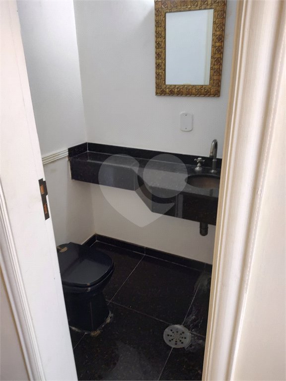 Casa à venda com 4 suítes no condomínio Estância Marambaia, Vinhedo - SP