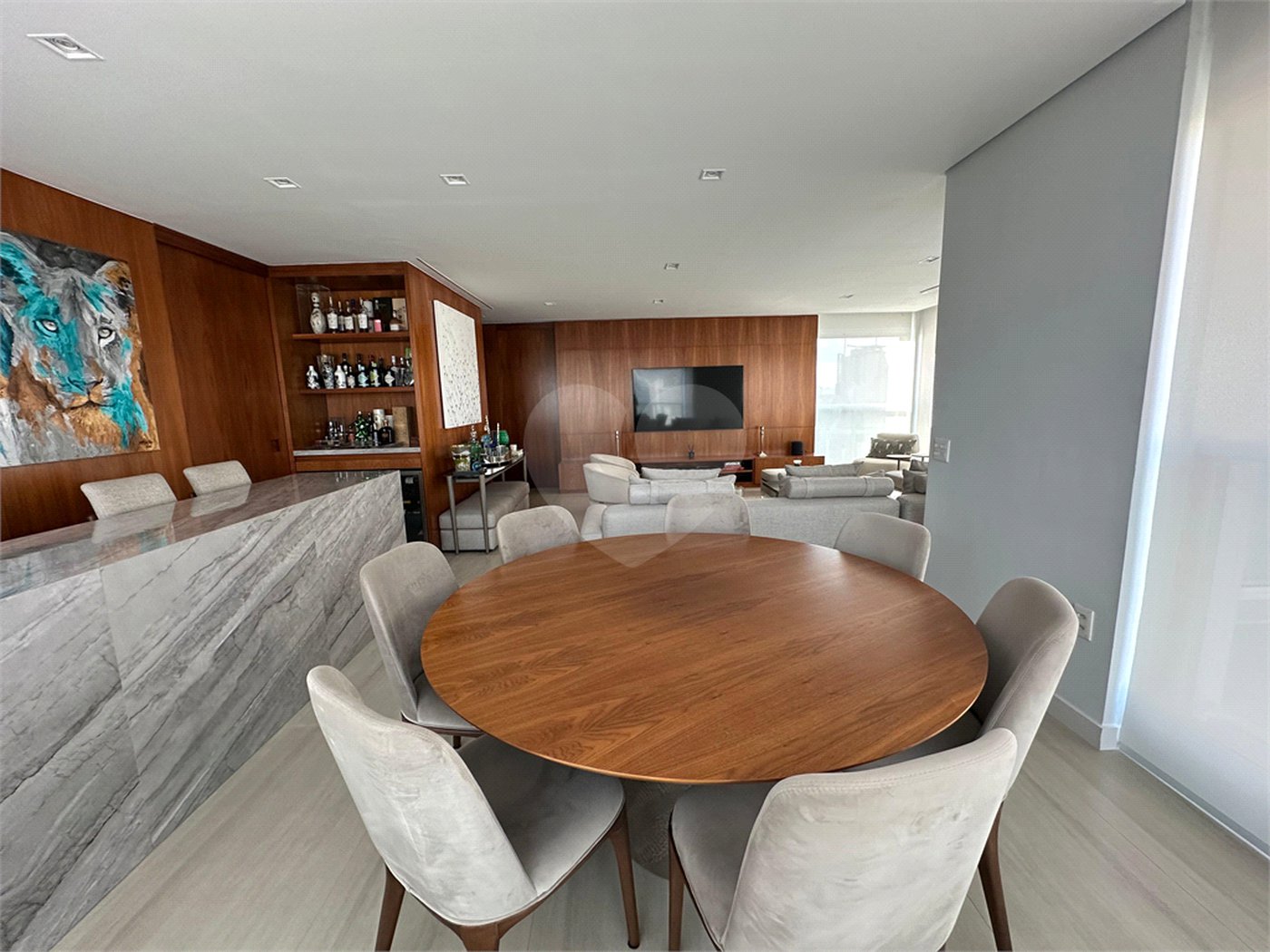 Apartamento à venda com 3 quartos, sendo 2 suítes, em Vila Olímpia, São Paulo, SP