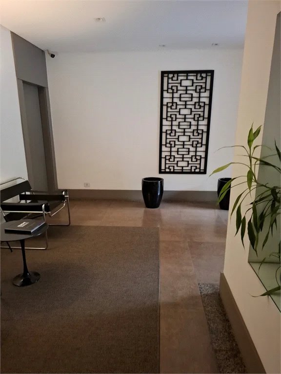 Apartamento à venda com 4 quartos, sendo 2 suítes, em Brooklin Paulista, São Paulo, SP