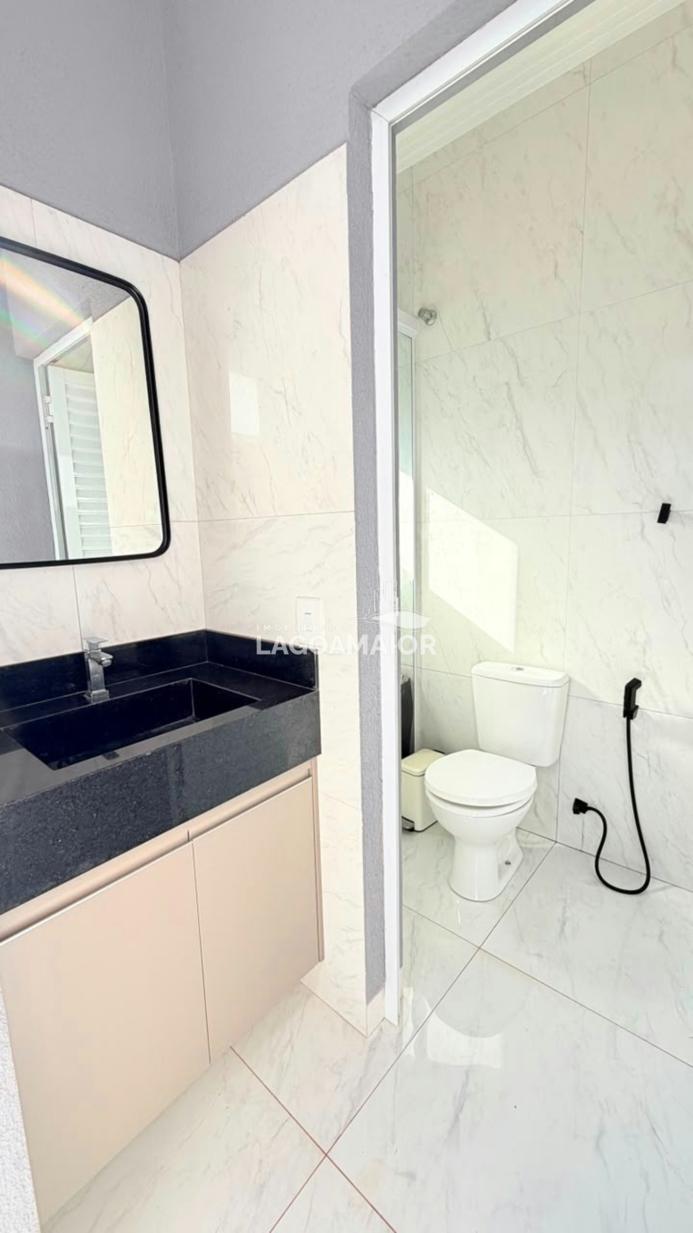 Casa à venda com 3 quartos, sendo 2 suítes, em Residencial Costa Leste, Três Lagoas, MS