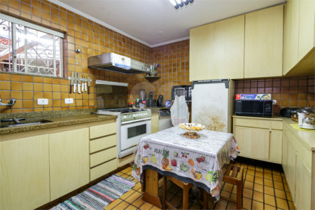 Sobrado à venda com 3 quartos, sendo 1 suíte, em Vila Mascote, São Paulo, SP