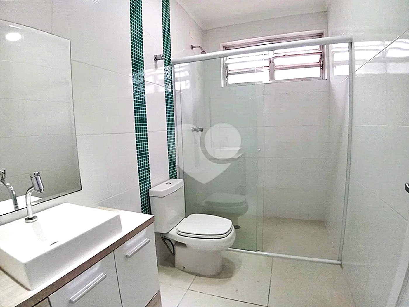 Sobrado à venda com 13 quartos, sendo 1 suíte,  em Jardim São Paulo(zona Norte), São Paulo, SP