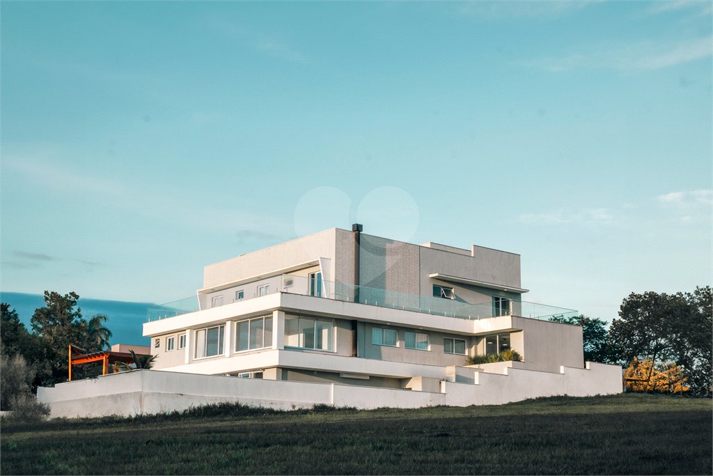 Casa à venda com 4 suítes no condomínio Residencial Saint Charbel, Araçoiaba da Serra - SP