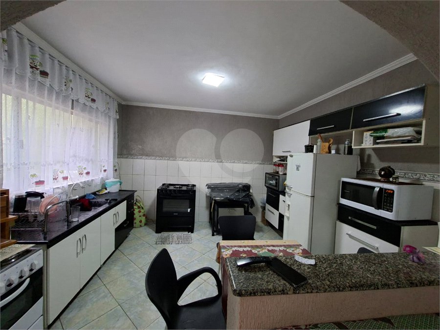 Casa à venda com 4 quartos, sendo 1 suíte,  em Vila Santa Maria, Guarulhos, SP