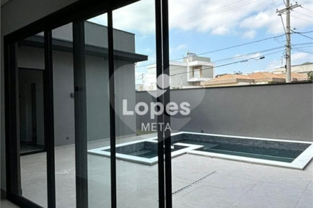 Casa à venda com 3 quartos, sendo 1 suíte,  no condomínio Terras do Vale, Caçapava - SP