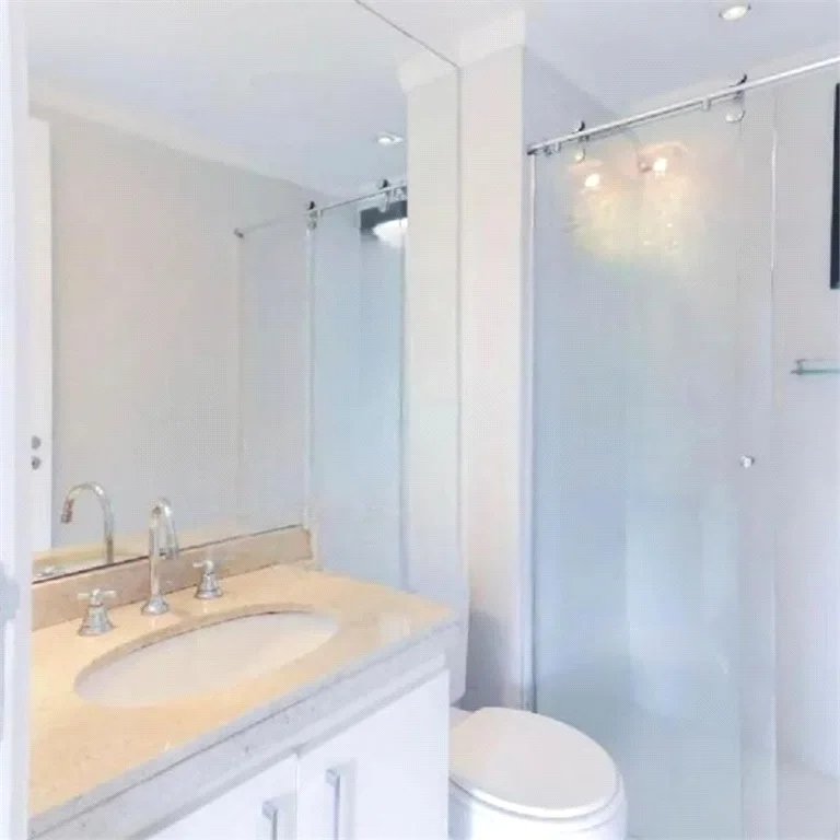 Apartamento à venda com 3 quartos, sendo 1 suíte, em Cidade São Francisco, São Paulo, SP