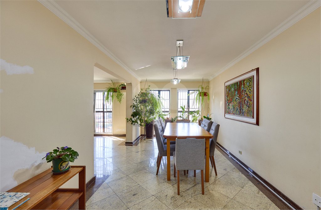 Apartamento à venda com 4 quartos, sendo 1 suíte, em Jardim Marajoara, São Paulo, SP