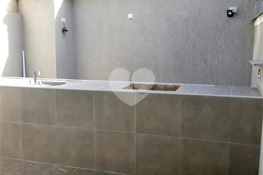 Sobrado à venda com 4 quartos, sendo 3 suítes,  em Tremembé, São Paulo, SP