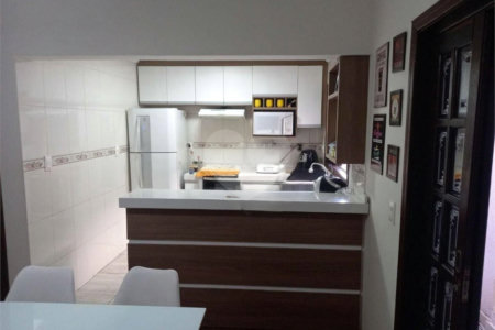 Casa à venda com 3 quartos, sendo 1 suíte, em Vila Assis, Sorocaba, SP