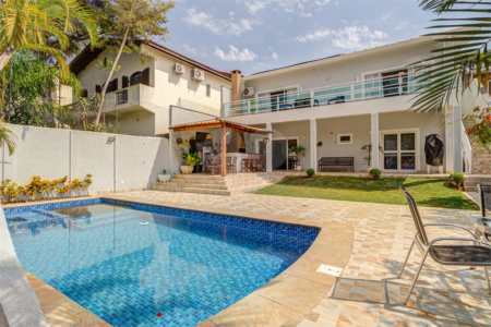 Casa à venda com 5 quartos, sendo 3 suítes, em Chácara Monte Alegre, São Paulo, SP